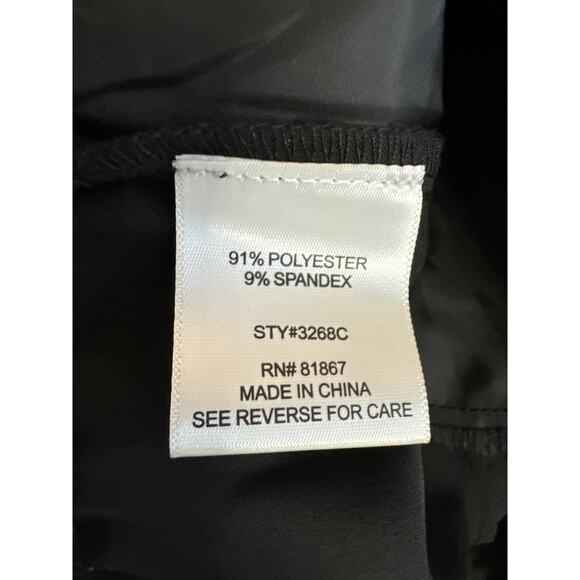 NWT Blue Sol Relaxed Fit, Size 14 Black Silky Cargo Pants, Pockets, Flat Front - Picture 4 of 5